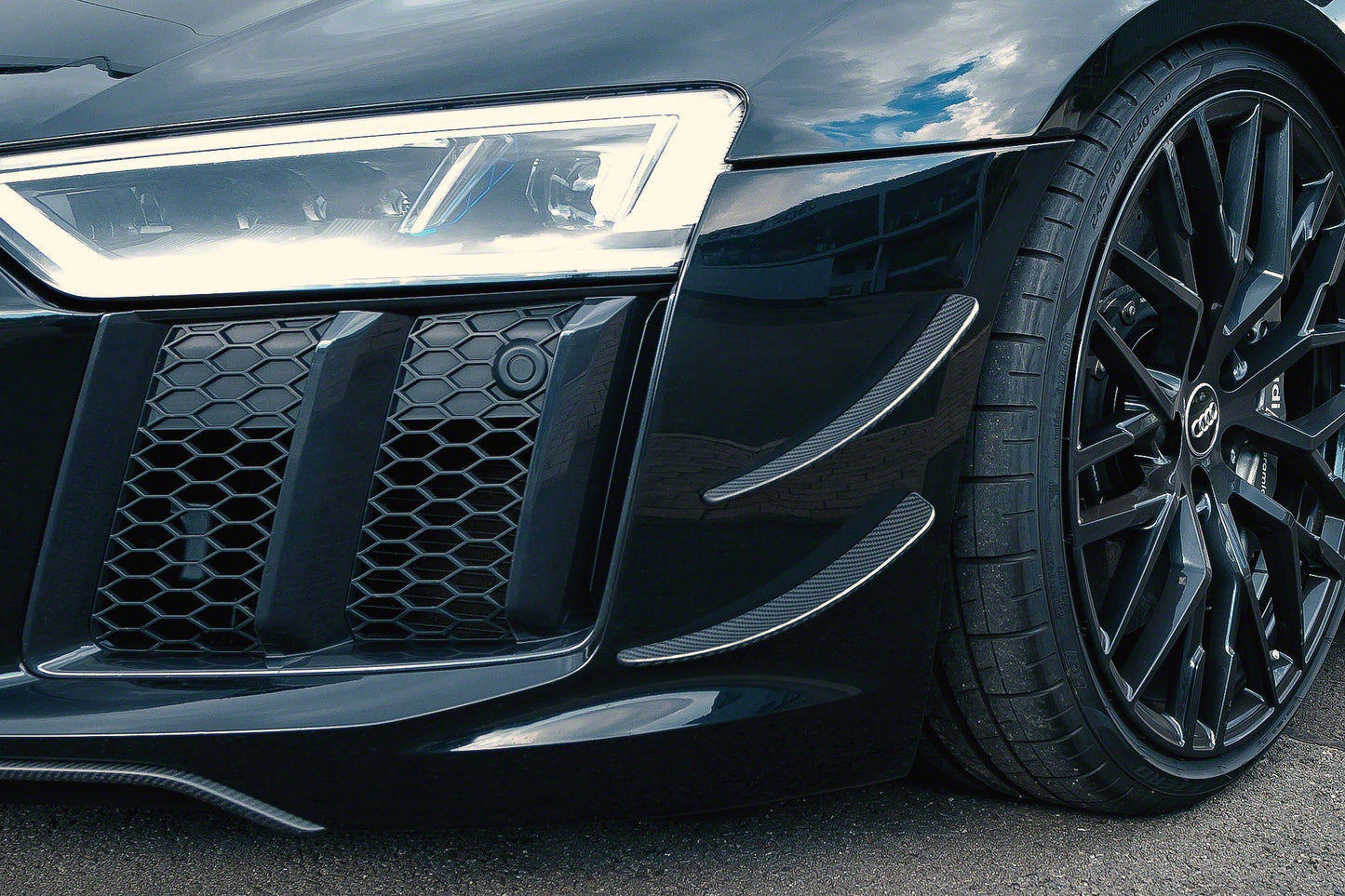 Audi R8 (Gen2) - Carbon Fiber Front Spoiler + Front Fins (Set)