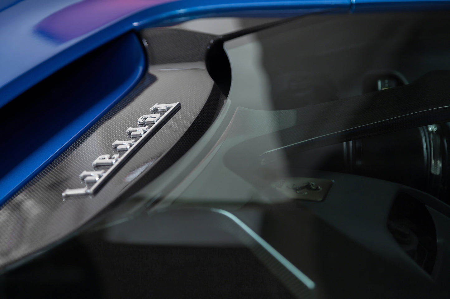 Ferrari 488 GTS/Pista - Carbon Fiber + Glass Bonnet