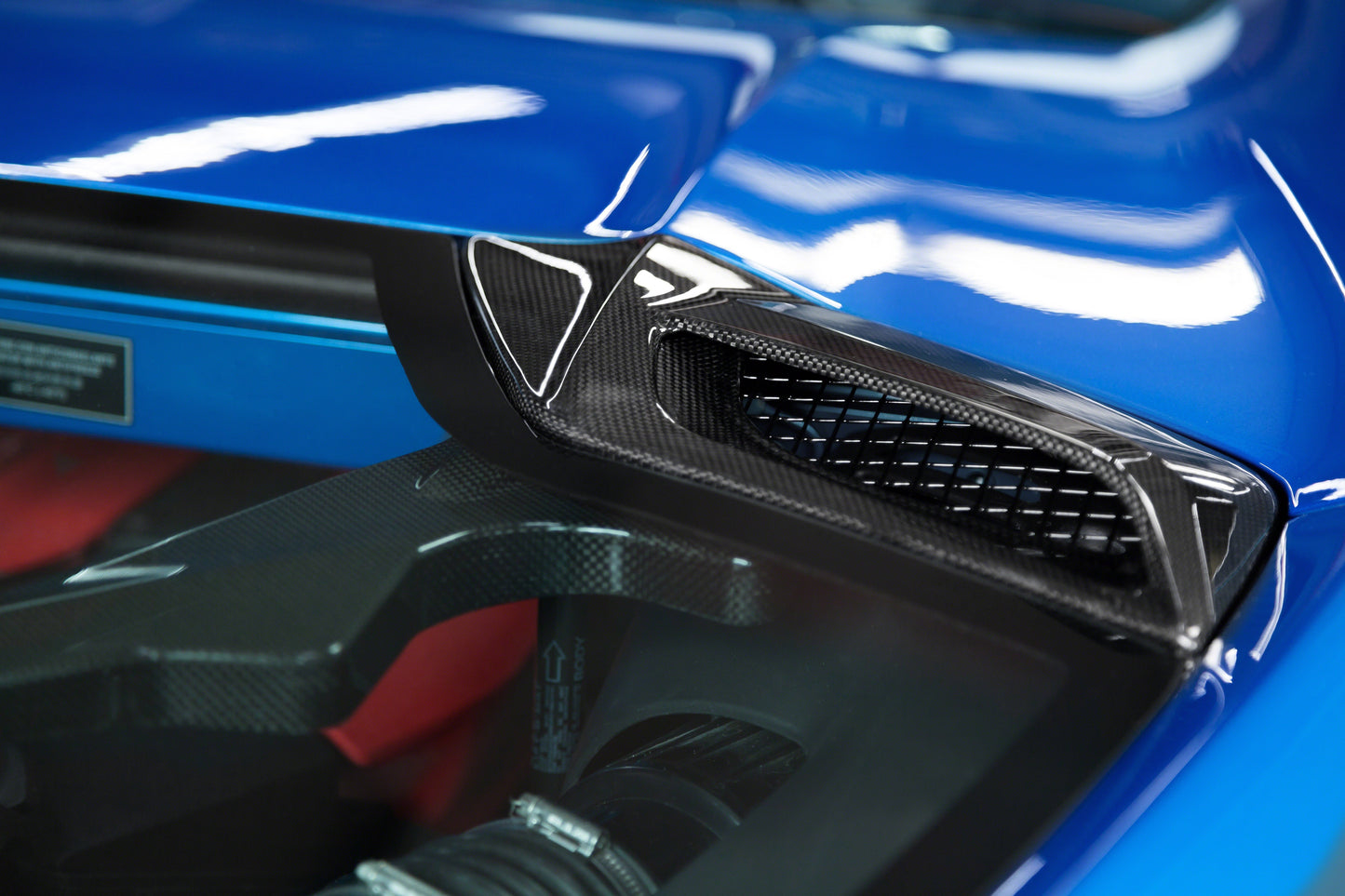 Ferrari 488 GTS/Pista - Carbon Fiber + Glass Bonnet