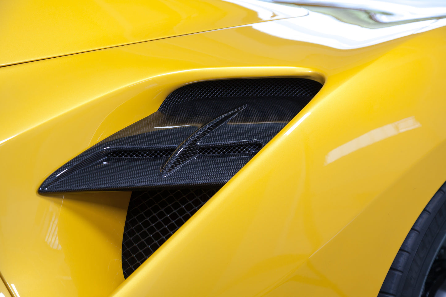 Ferrari 488 - Carbon Fiber Side Air Intake Panels