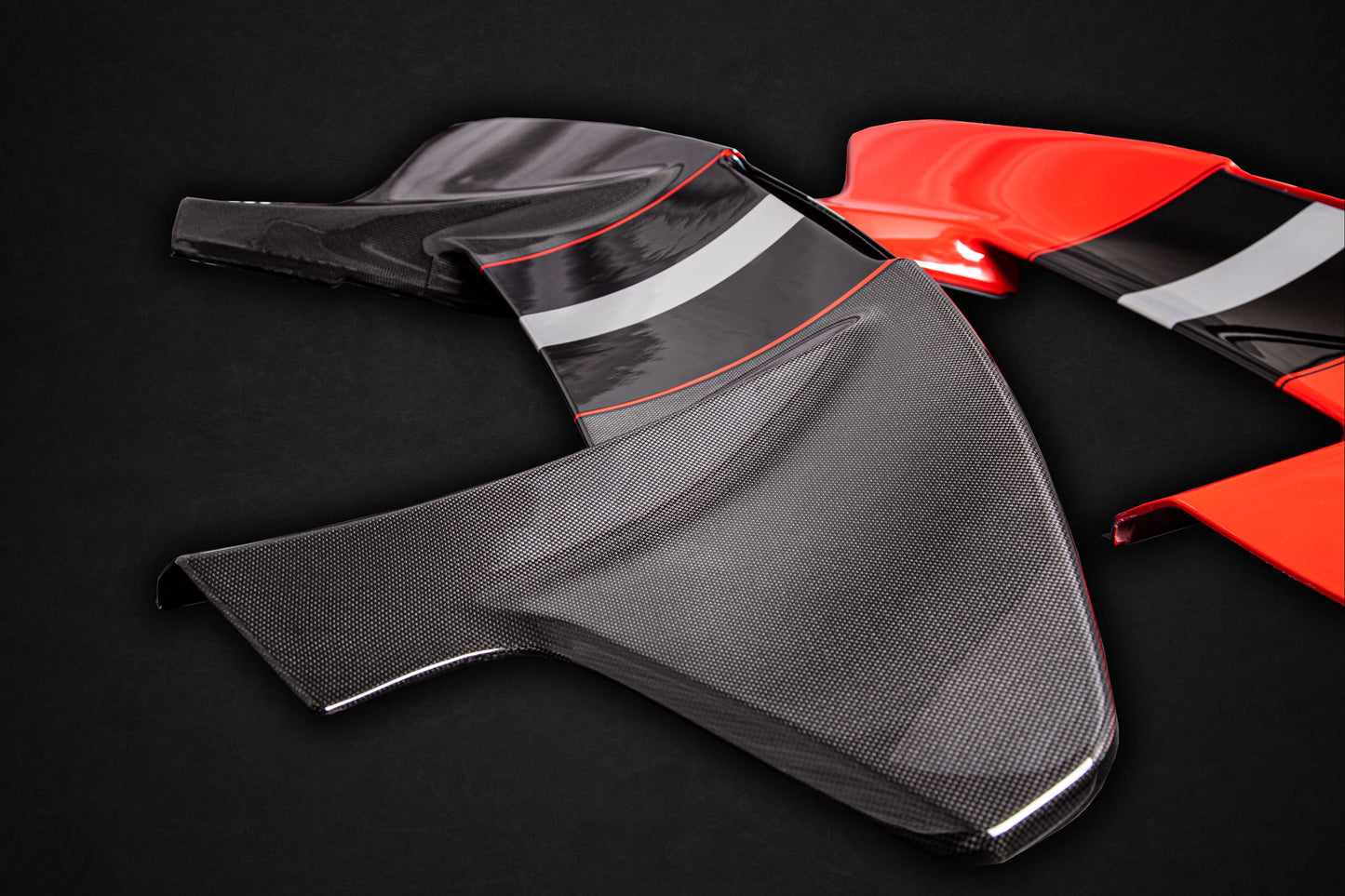 Ferrari 488 Pista (Coupe) - Carbon Fiber Rear Wing