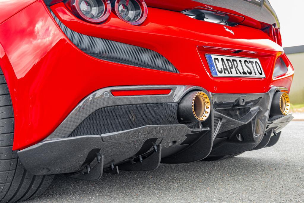 Ferrari F8 - Carbon End Pipe Shells