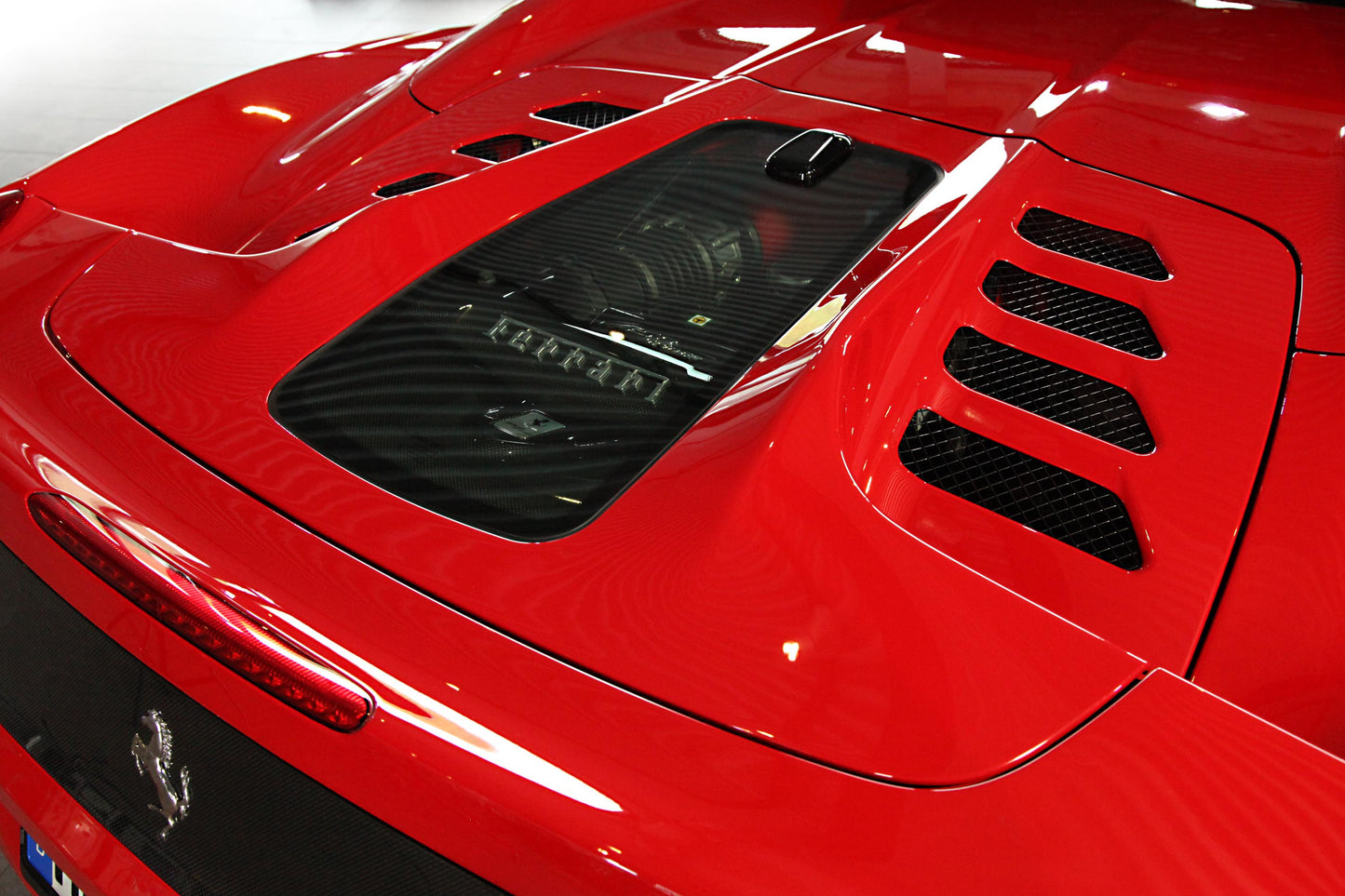 Ferrari 458 Spider - Carbon Fiber + Glass Bonnet (Raw)
